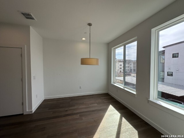 Image 8 of 16 For 102 Tendick  804