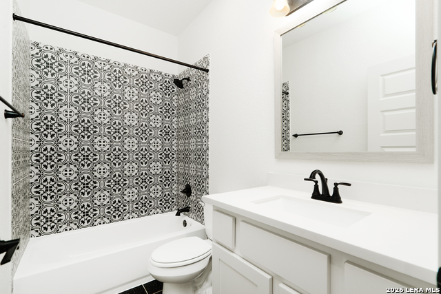 Image 11 of 39 For 9015 Raven Pointe