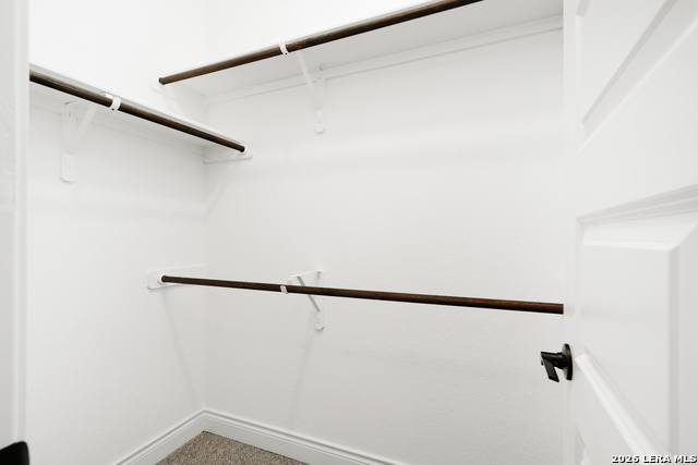 Image 14 of 39 For 9015 Raven Pointe