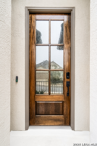 Image 2 of 39 For 9015 Raven Pointe