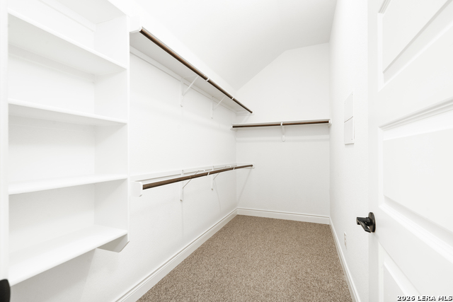 Image 25 of 39 For 9015 Raven Pointe