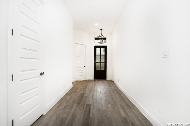 Image 28 of 39 For 9015 Raven Pointe