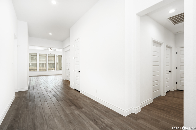 Image 29 of 39 For 9015 Raven Pointe