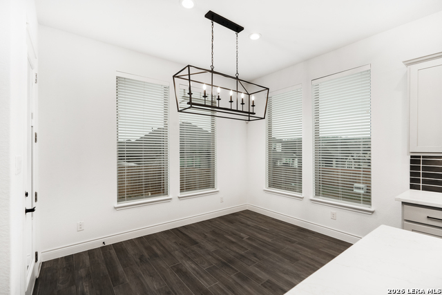 Image 31 of 39 For 9015 Raven Pointe