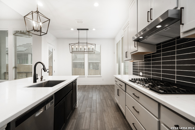 Image 32 of 39 For 9015 Raven Pointe