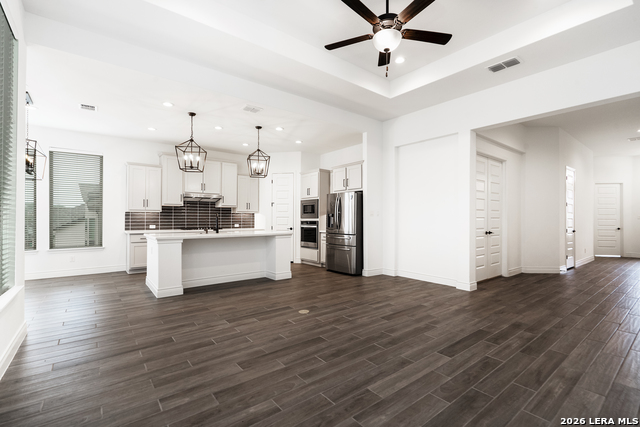 Image 34 of 39 For 9015 Raven Pointe