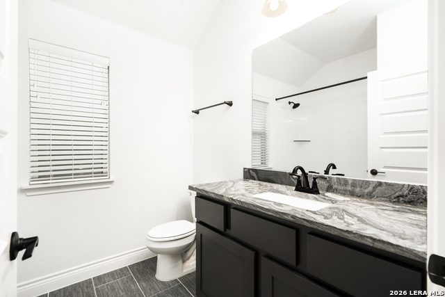 Image 7 of 39 For 9015 Raven Pointe