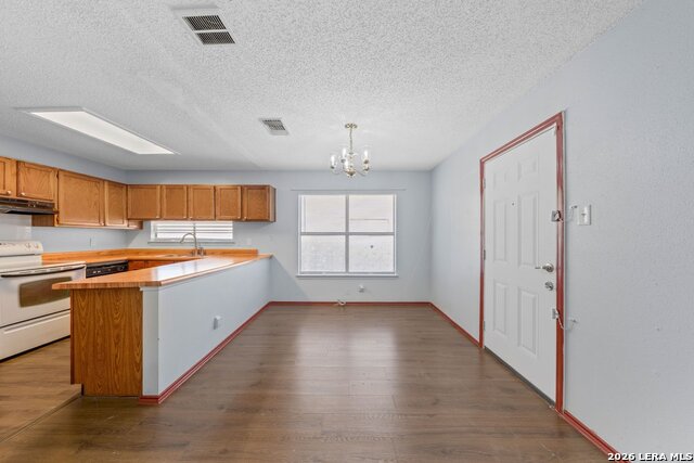 Image 13 of 29 For 7919 Wayside Trail