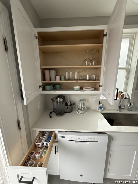 Image 12 of 13 For 2819 Pine  