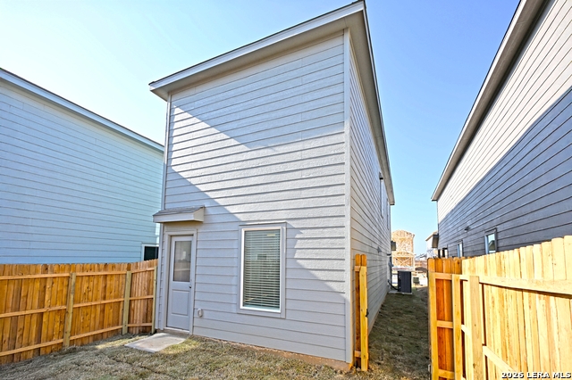 Image 9 of 17 For 6730 Marble Ridge