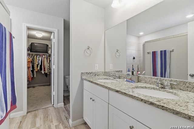 Image 24 of 29 For 5911 Akin Stroll