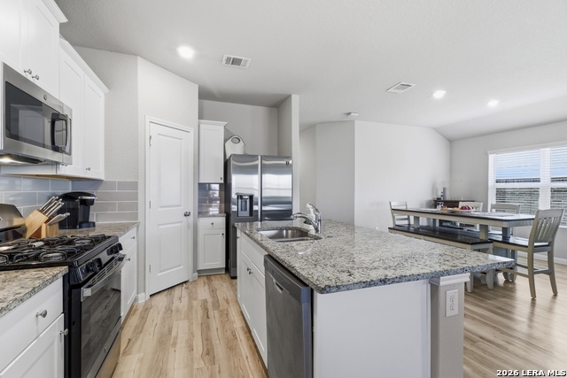 Image 7 of 29 For 5911 Akin Stroll