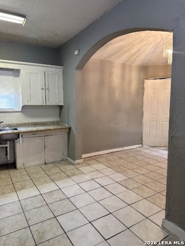 Image 2 of 9 For 507 Cantrell  B