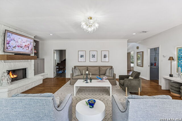 Image 20 of 45 For 17343 Fountain Mist