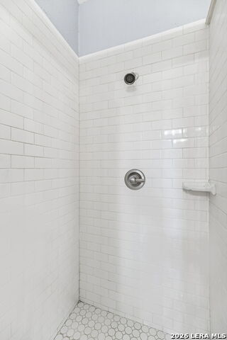 Image 27 of 45 For 17343 Fountain Mist