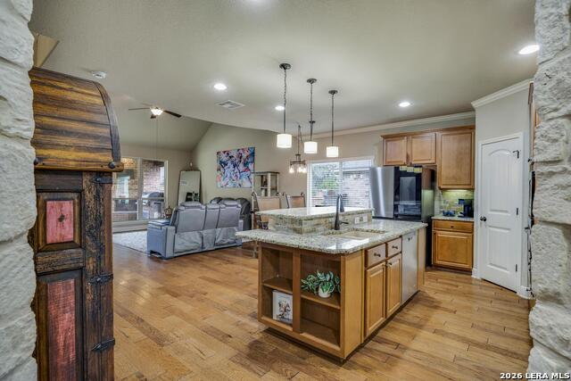 Image 8 of 50 For 28402 Joanie Kay