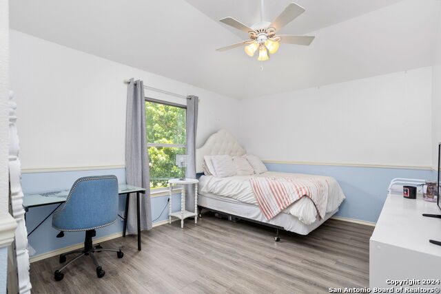 Listing photo id 22 for 8807 Brae Ridge