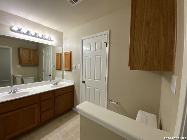 Image 29 of 33 For 17211 Ashbury Lodge