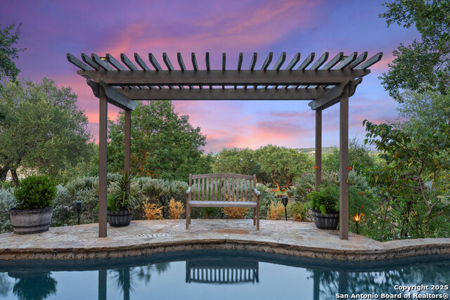 Image 3 of 40 For 259 Oak Hideaway