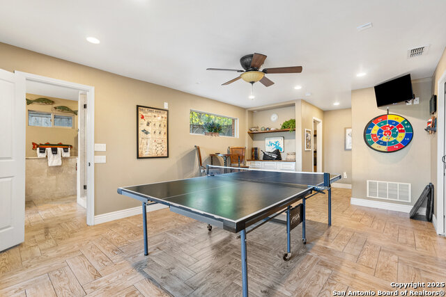 Image 33 of 40 For 259 Oak Hideaway