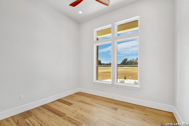 Image 18 of 34 For 701 Highland Meadows