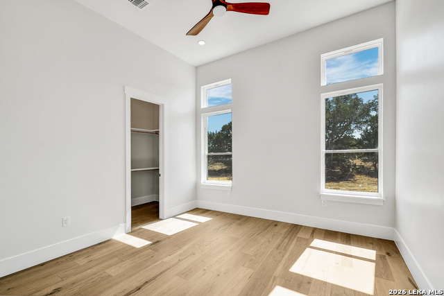 Image 19 of 34 For 701 Highland Meadows