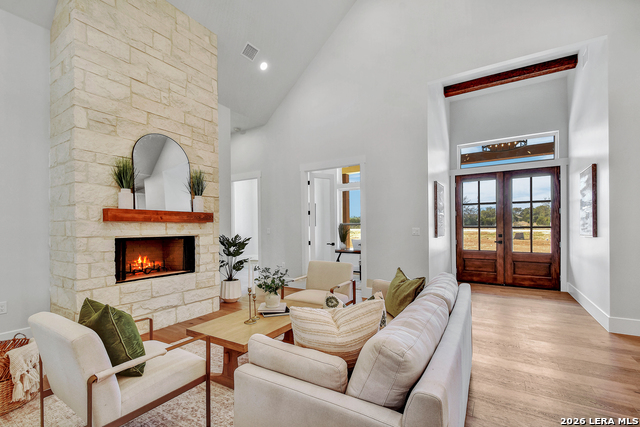 Image 3 of 34 For 701 Highland Meadows