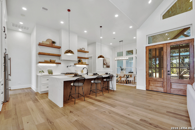 Image 6 of 34 For 701 Highland Meadows