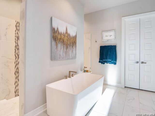 Image 23 of 42 For 8134 Vanity Hill