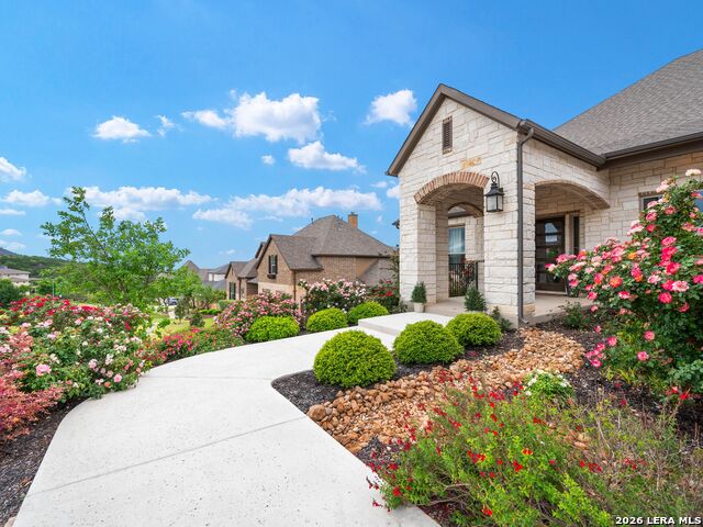 Image 3 of 42 For 8134 Vanity Hill