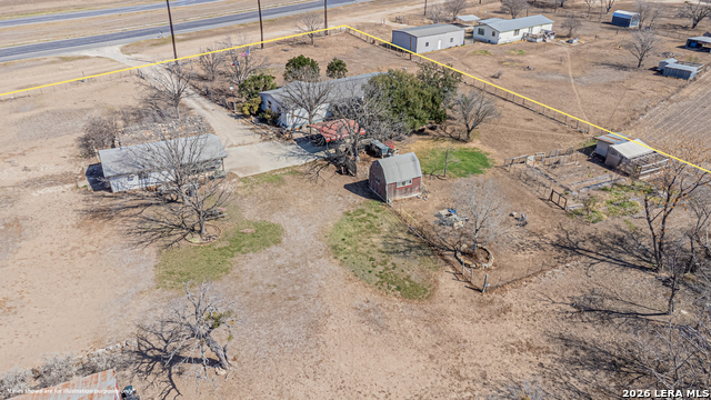 Listing photo id 10 for 3100 Hwy 90 E