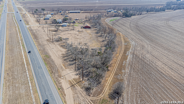 Listing photo id 14 for 3100 Hwy 90 E
