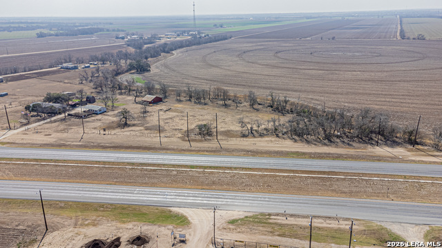 Listing photo id 18 for 3100 Hwy 90 E
