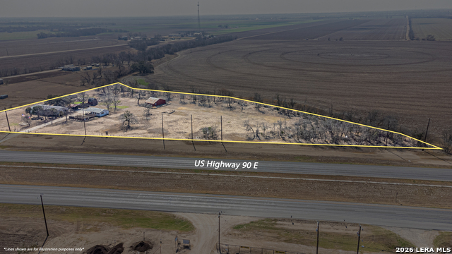 Listing photo id 19 for 3100 Hwy 90 E