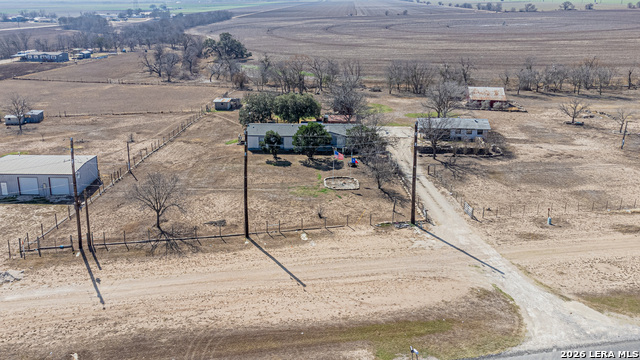 Listing photo id 20 for 3100 Hwy 90 E