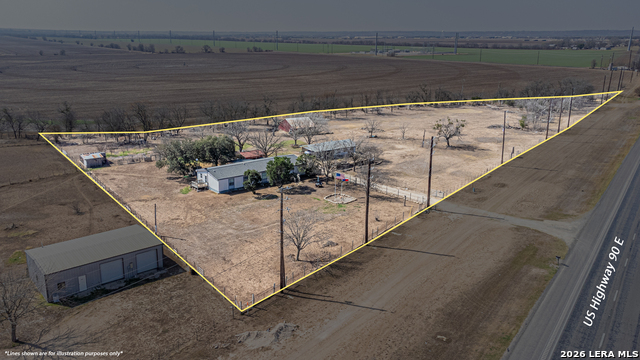 Listing photo id 26 for 3100 Hwy 90 E