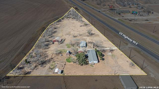 Listing photo id 3 for 3100 Hwy 90 E