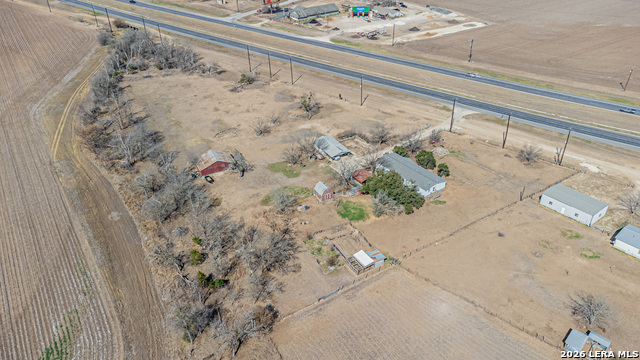 Listing photo id 4 for 3100 Hwy 90 E