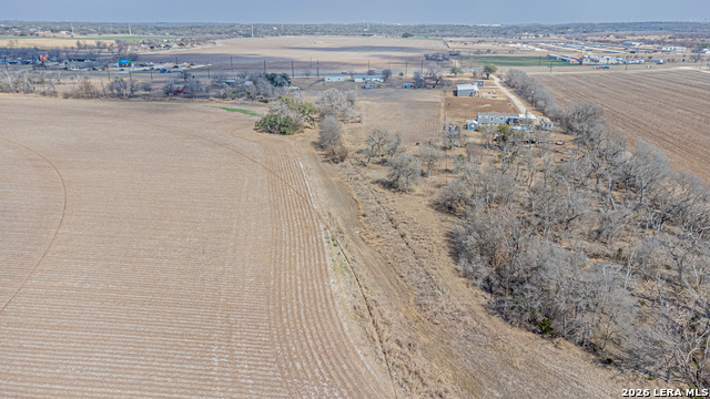 Listing photo id 10 for 3124 Hwy 90 E