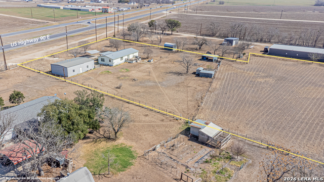 Listing photo id 24 for 3124 Hwy 90 E