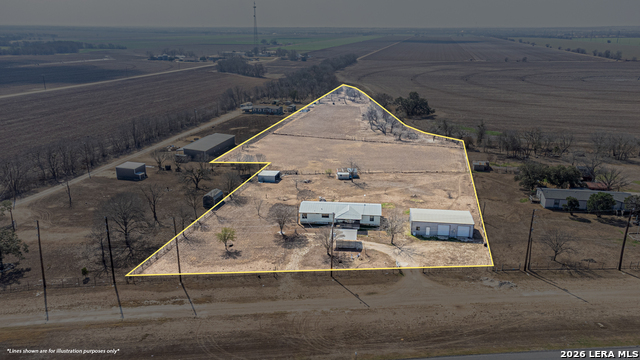 Listing photo id 3 for 3124 Hwy 90 E