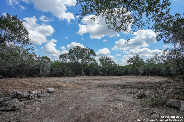 Image 11 of 18 For 330 Rayner Ranch