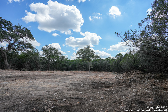 Image 12 of 18 For 330 Rayner Ranch