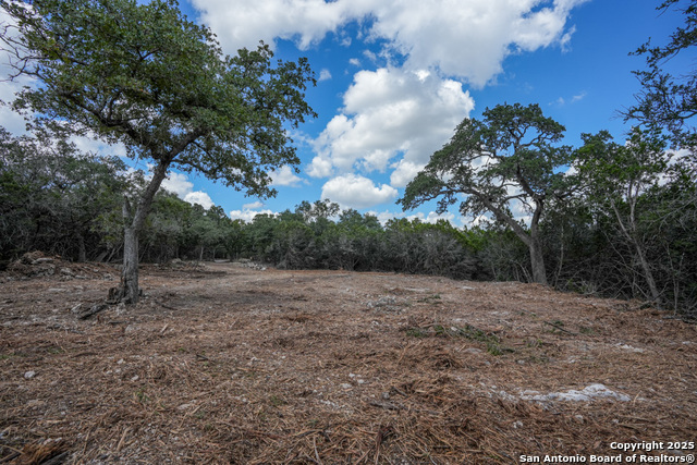 Image 13 of 18 For 330 Rayner Ranch