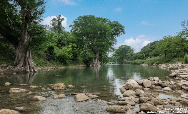 Image 16 of 18 For 330 Rayner Ranch