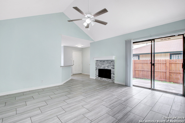 Image 11 of 28 For 5531 Ivanhoe St