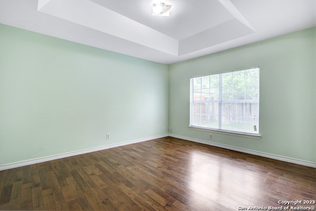 Image 14 of 28 For 5531 Ivanhoe St