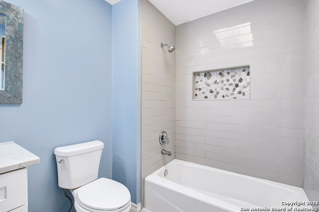 Image 17 of 28 For 5531 Ivanhoe St