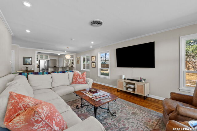 Image 10 of 30 For 221 Seford Dr