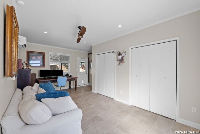 Image 17 of 30 For 221 Seford Dr